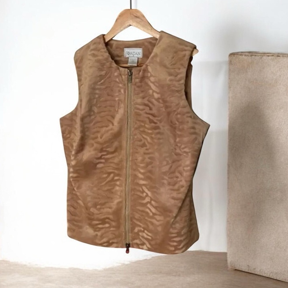 Jordan Faux Fur Tan Animal Print Sleeveless Zip Vest Small